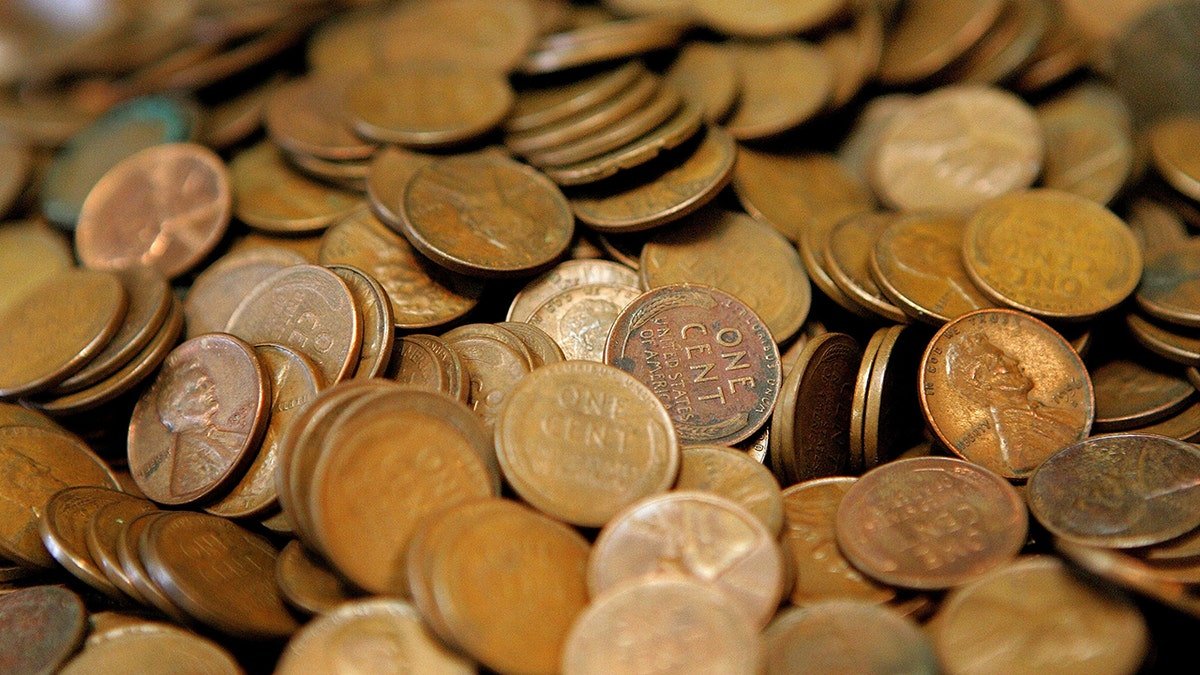 How much is 80000 pennies?