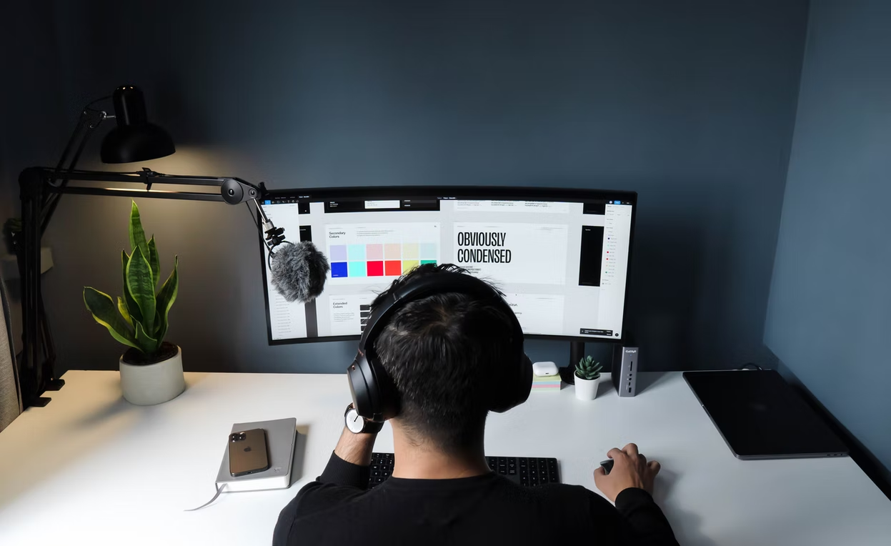 UX Hiring: How to Build a Strong UX Team and Avoid These Major Hiring Problems