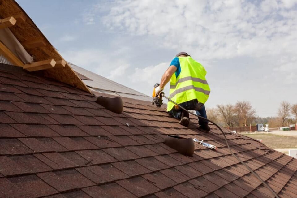 Roofers in London