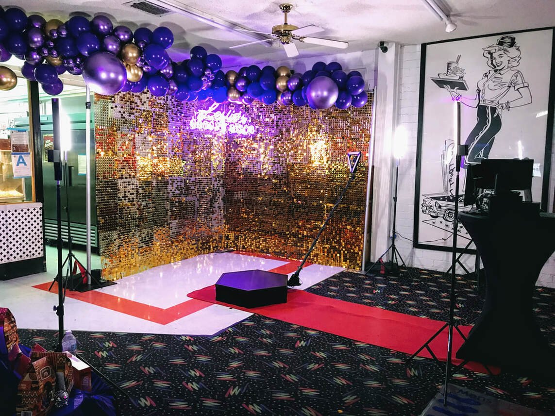 Photo Booth Rental: Keeping Fun, Spontaneous Moments Sophisticated