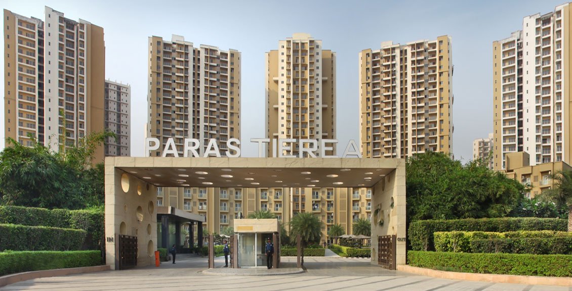 Healthcare Facilities Close to Paras Tierea: Protecting the Health of Residents