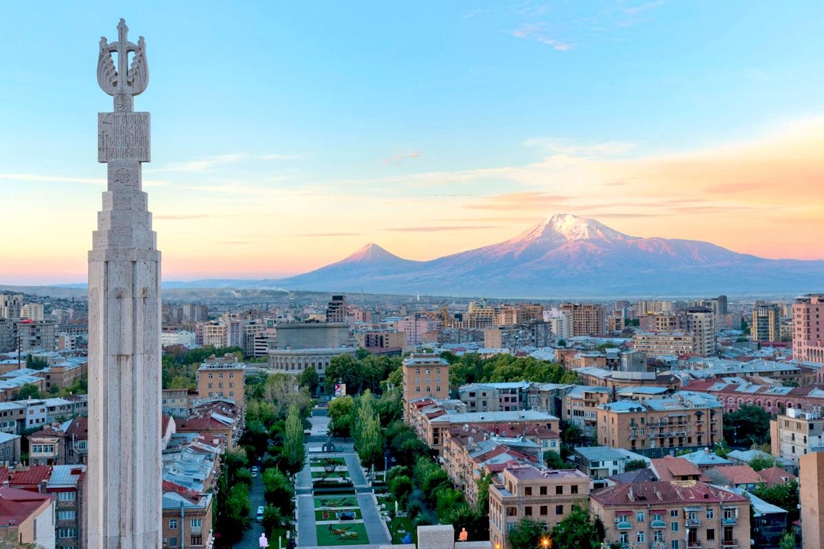 Explore Armenia with Hyur Service: From Yerevan Booking to Unforgettable Experiences